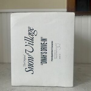 Department 56 Snow Village Dinah's Drive-In #5447-0 Restaurant With Light & Box